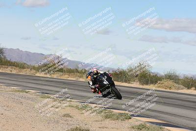 media/Nov-16-2025-Race Pace (Sun) [[8c5fa54630]]/Non Verified Riders (1st 20 Minutes)/3-Turn 3 Inside (11am)/